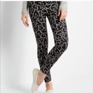 Bethany Mota heart leggings. Black and white. M